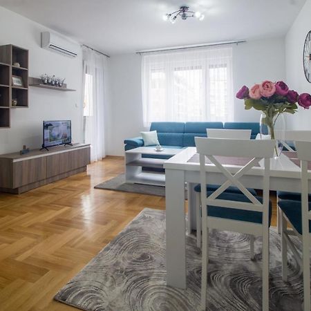 Apartamento Iskra Banja Luka Exterior foto