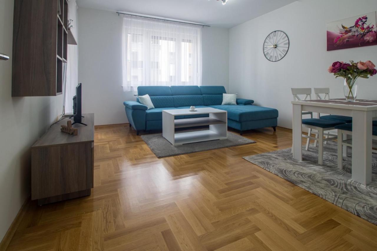 Apartamento Iskra Banja Luka Exterior foto