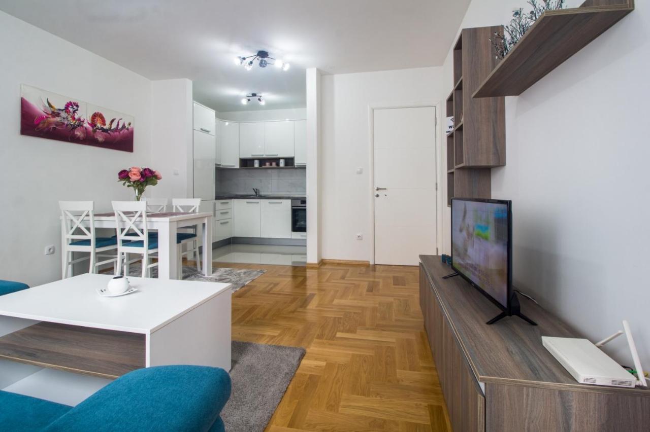 Apartamento Iskra Banja Luka Exterior foto