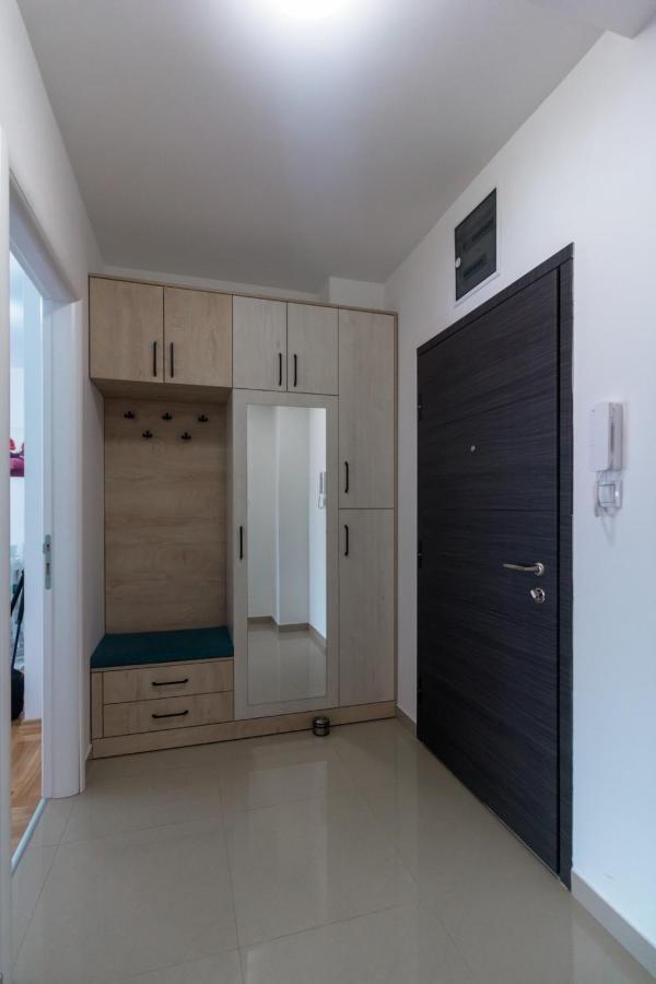 Apartamento Iskra Banja Luka Exterior foto